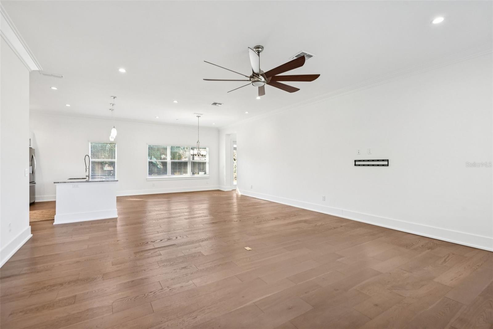 2924 HUNTINGTON St ORLANDO, FL 32803