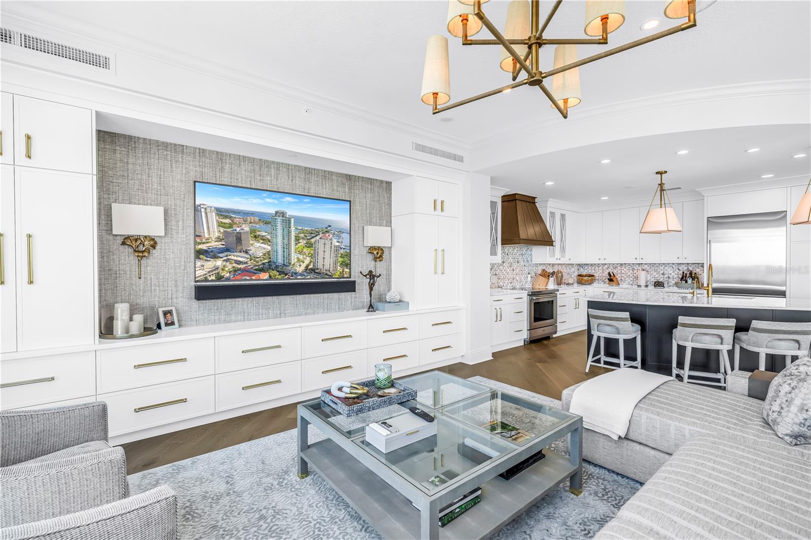 180 Bch Dr #1401 ST PETERSBURG, FL 33701