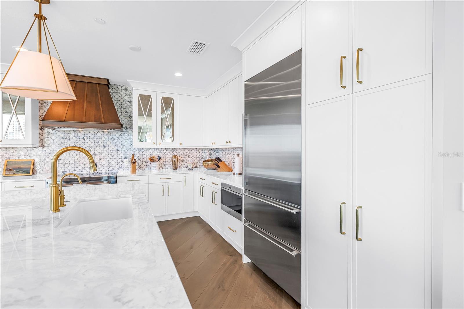 180 Bch Dr #1401 ST PETERSBURG, FL 33701