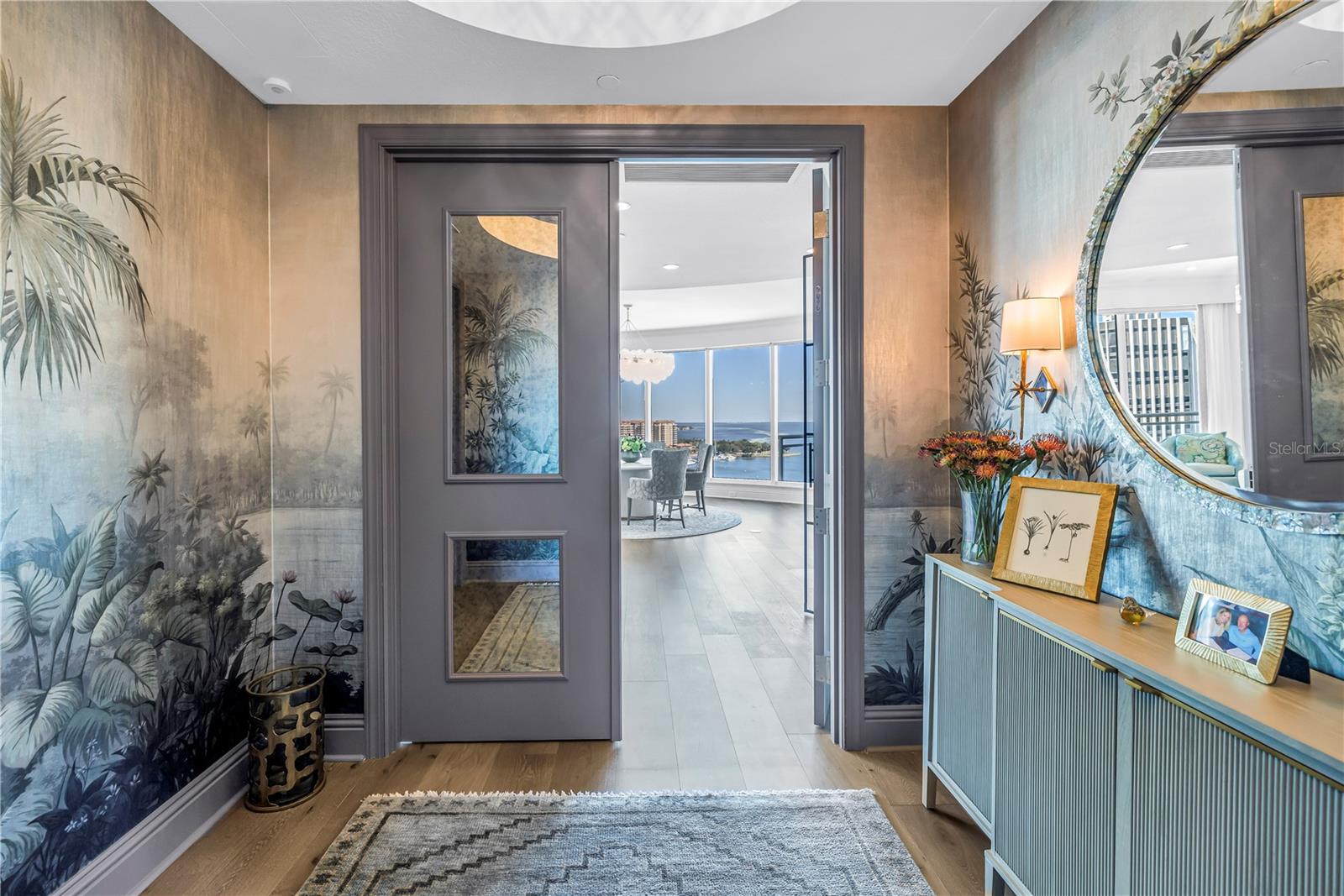 180 Bch Dr #1401 ST PETERSBURG, FL 33701