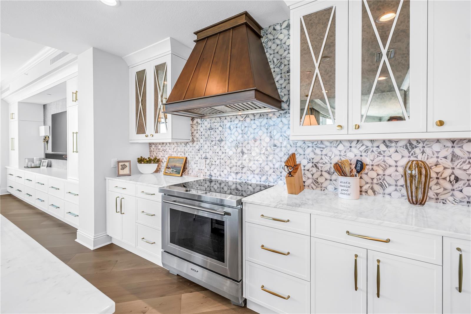 180 Bch Dr #1401 ST PETERSBURG, FL 33701