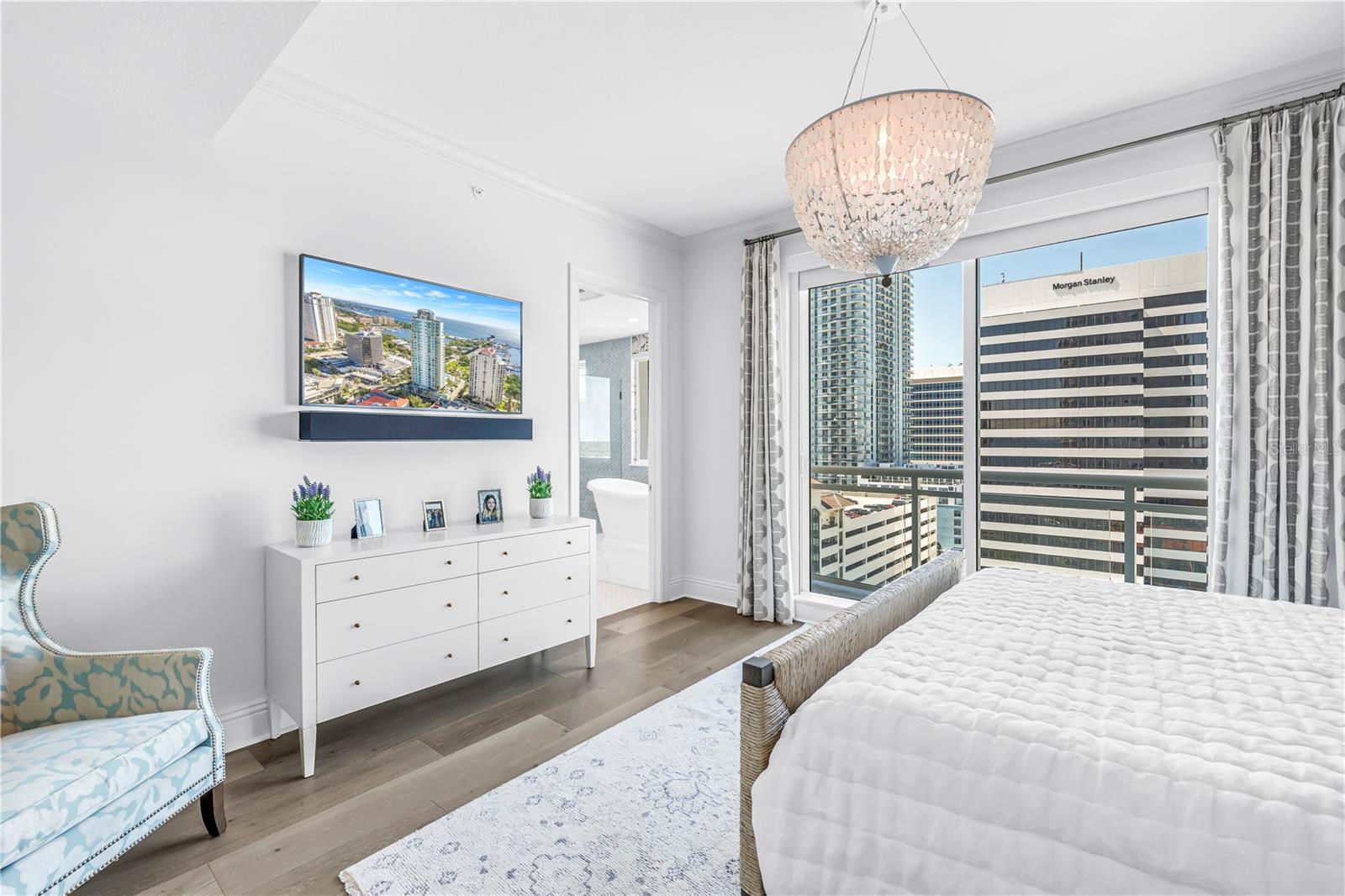 180 Bch Dr #1401 ST PETERSBURG, FL 33701