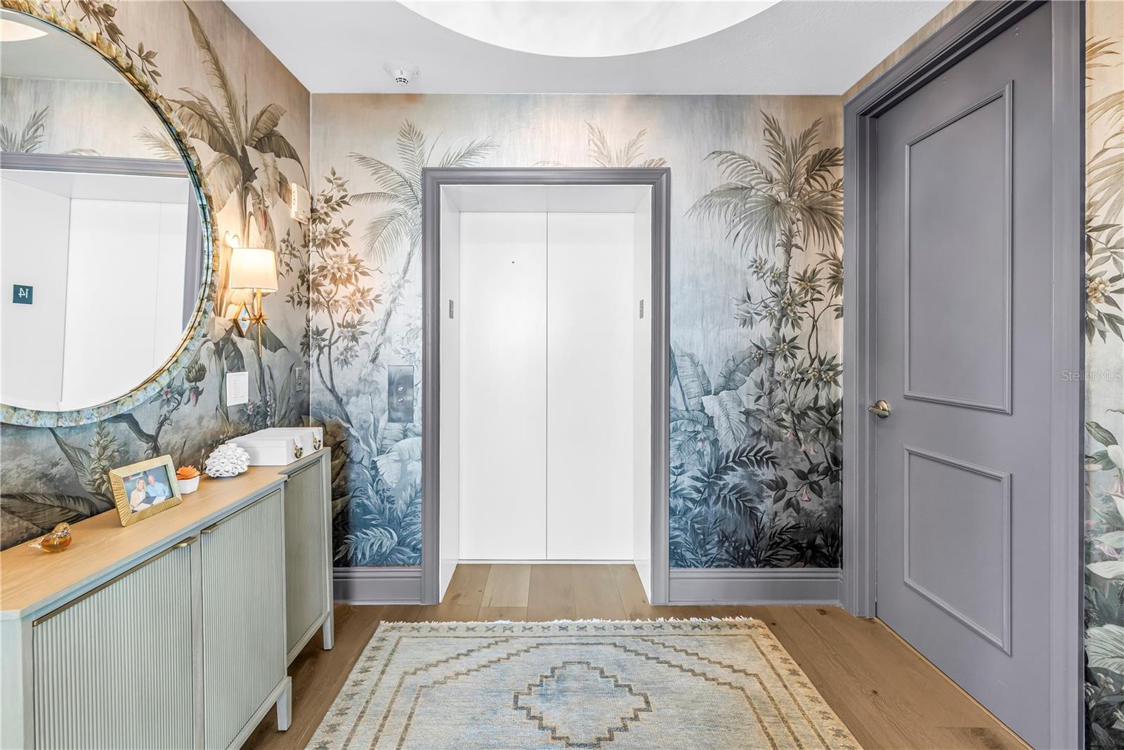 180 Bch Dr #1401 ST PETERSBURG, FL 33701