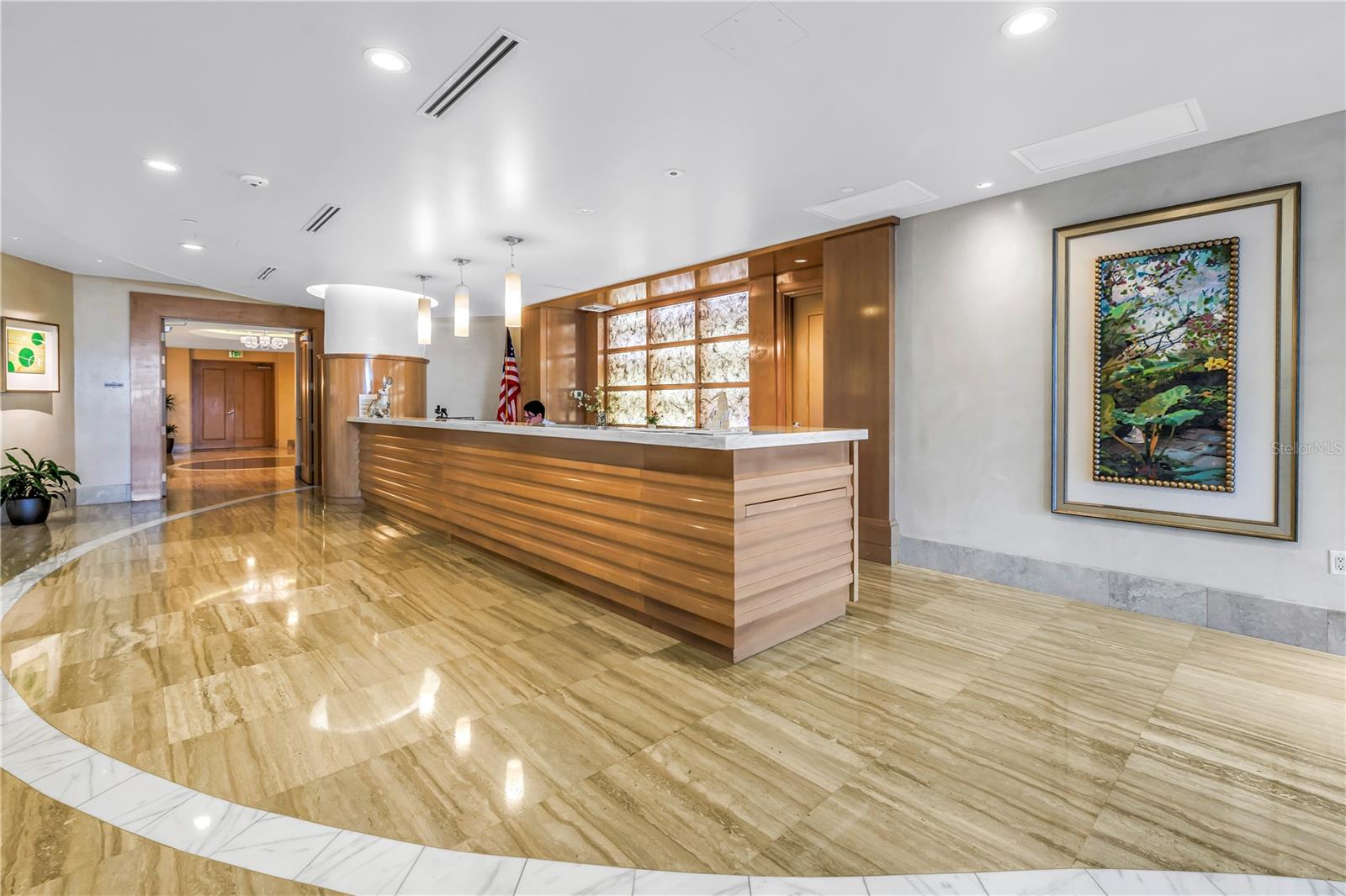 180 Bch Dr #1401 ST PETERSBURG, FL 33701