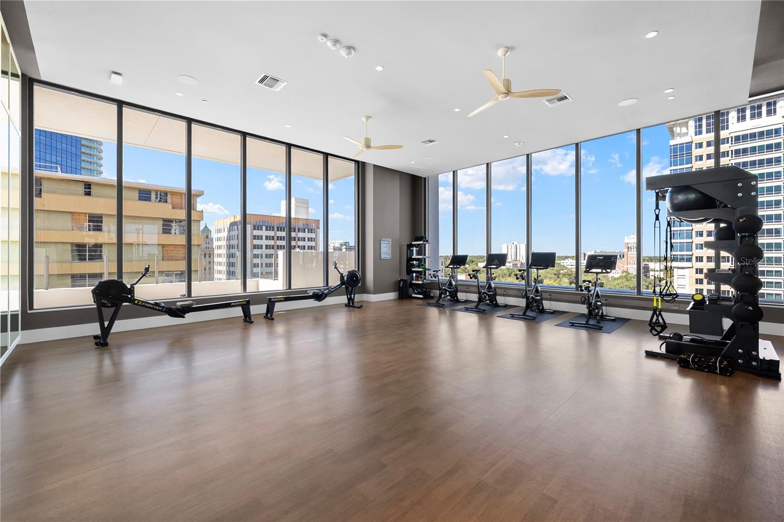 275 1ST Ave #3501 ST PETERSBURG, FL 33701