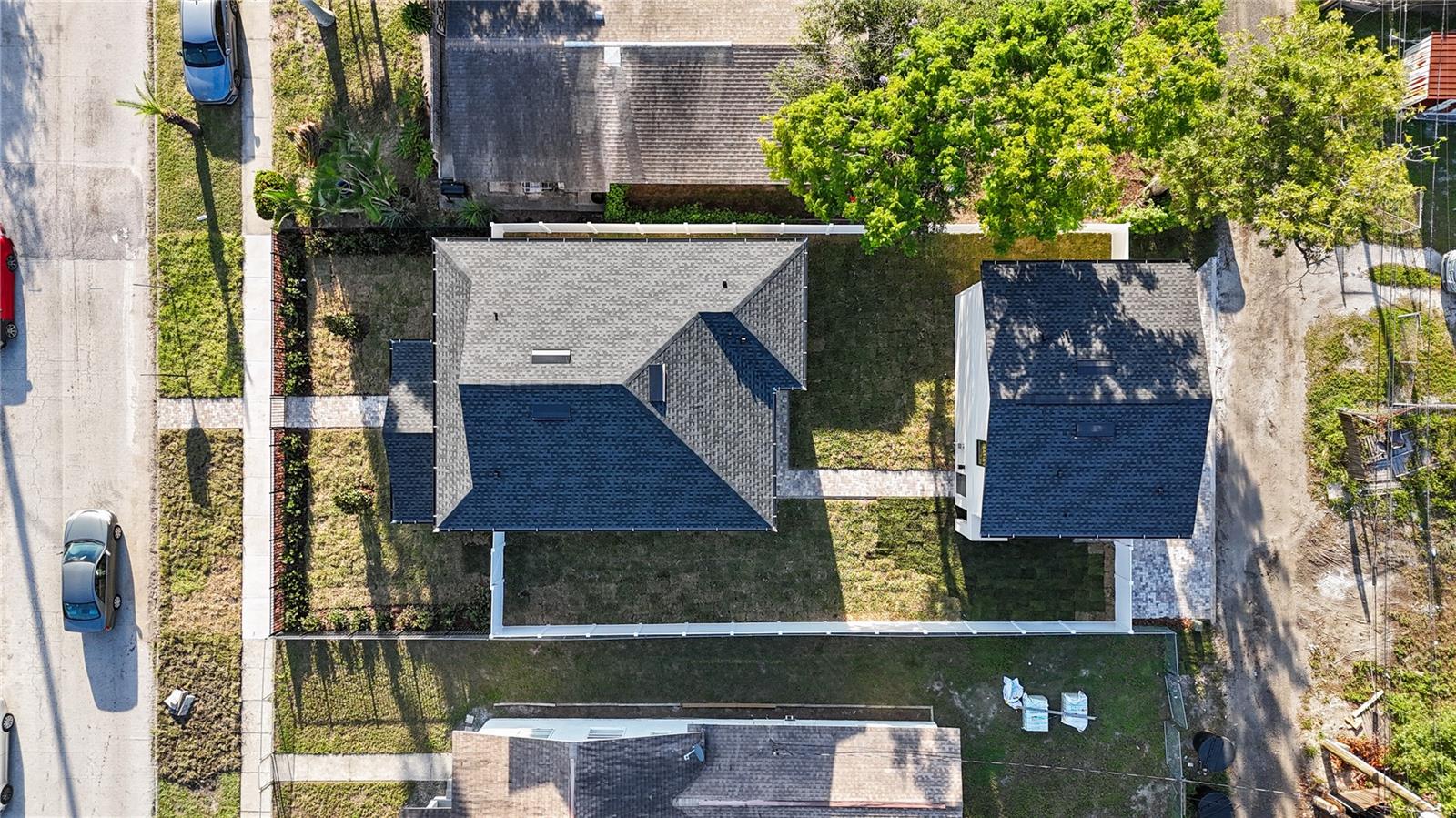 1025 MELROSE Ave ST PETERSBURG, FL 33705