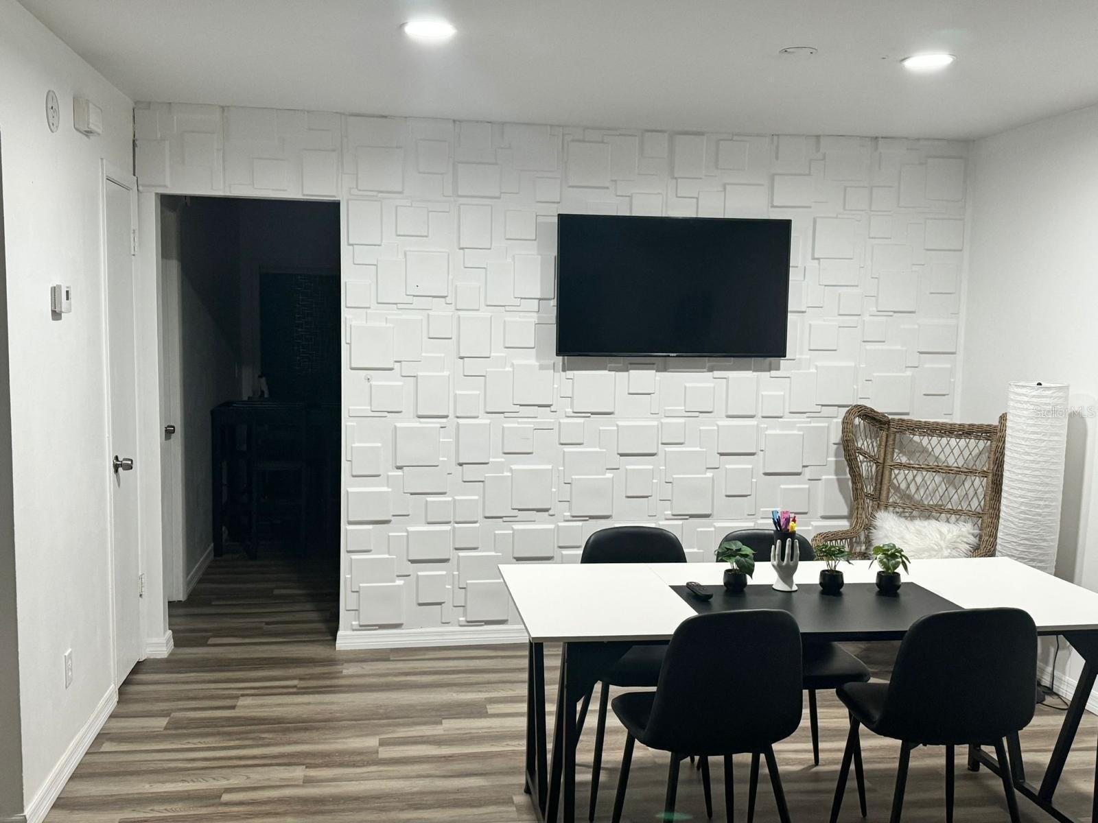 8061 PUFFIN Dr ORLANDO, FL 32825