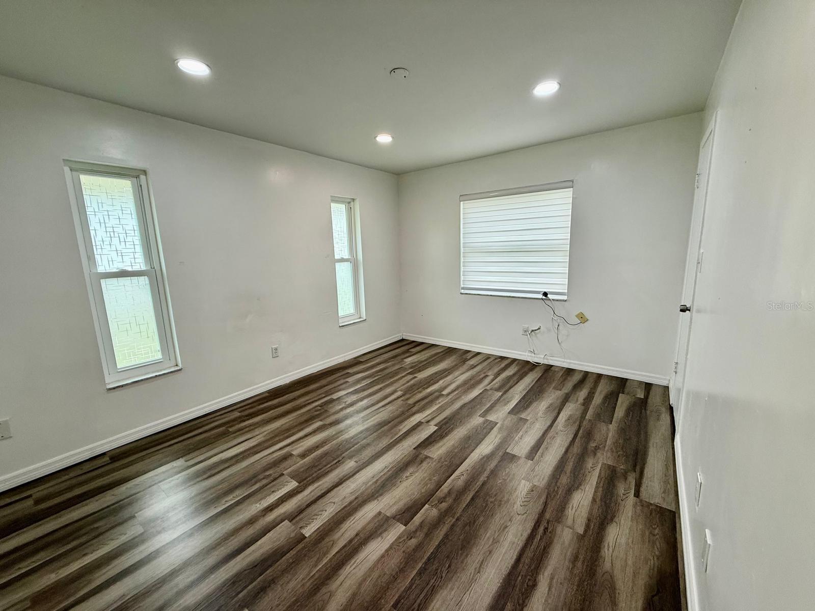 8061 PUFFIN Dr ORLANDO, FL 32825