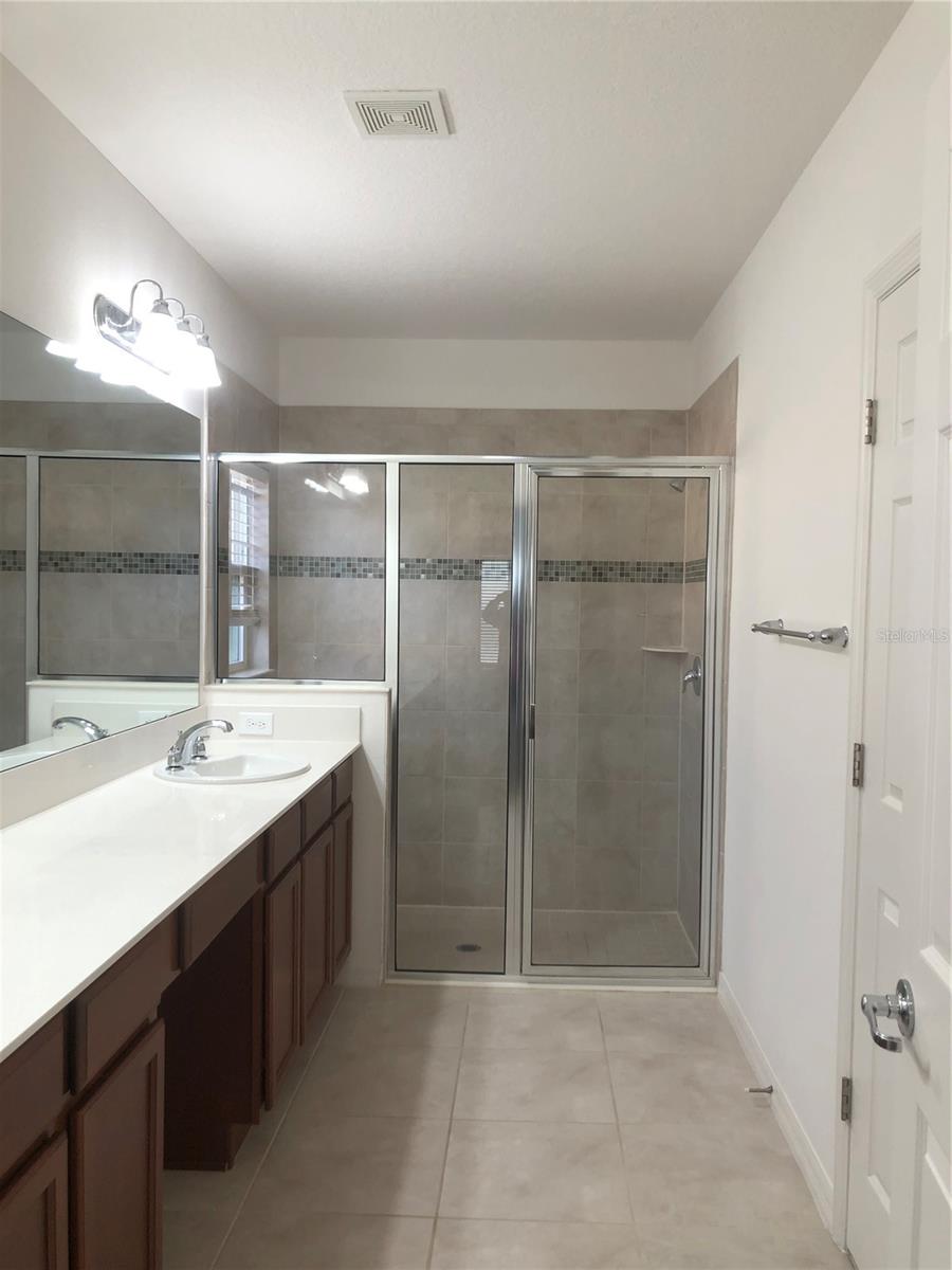 3211 SILVER FIN Way KISSIMMEE, FL 34746