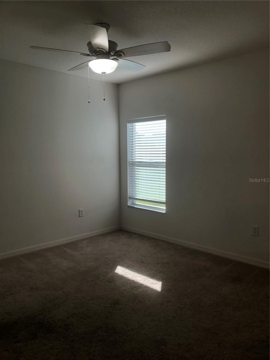 3211 SILVER FIN Way KISSIMMEE, FL 34746