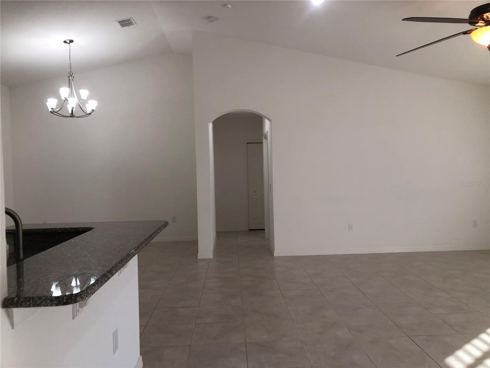 3211 SILVER FIN Way KISSIMMEE, FL 34746