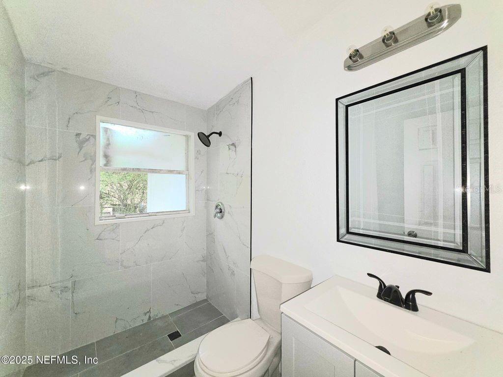 4273 KATANGA Dr JACKSONVILLE, FL 32209