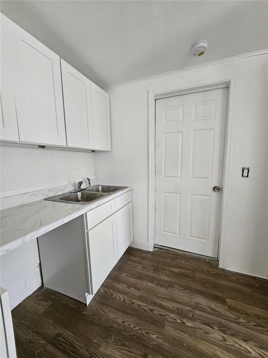 4273 KATANGA Dr JACKSONVILLE, FL 32209