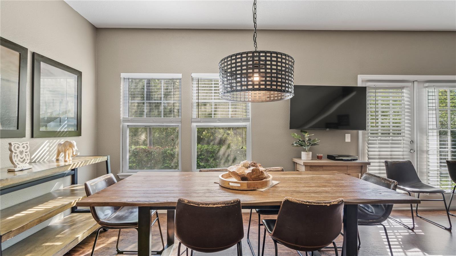 5350 DIPLOMAT Ct #104 KISSIMMEE, FL 34746