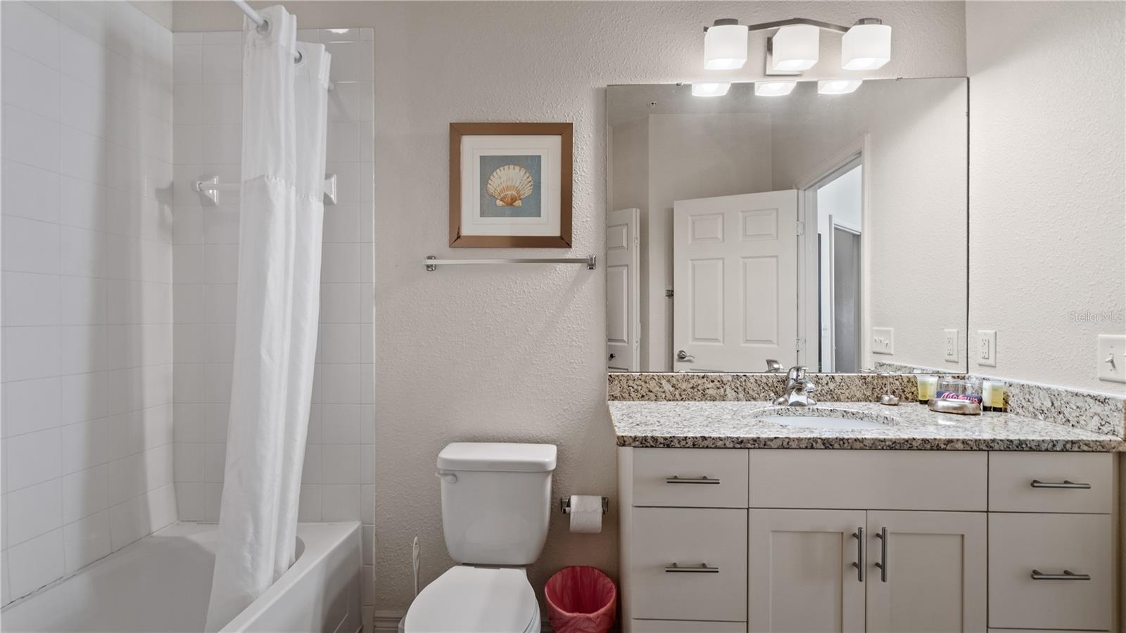 5350 DIPLOMAT Ct #104 KISSIMMEE, FL 34746