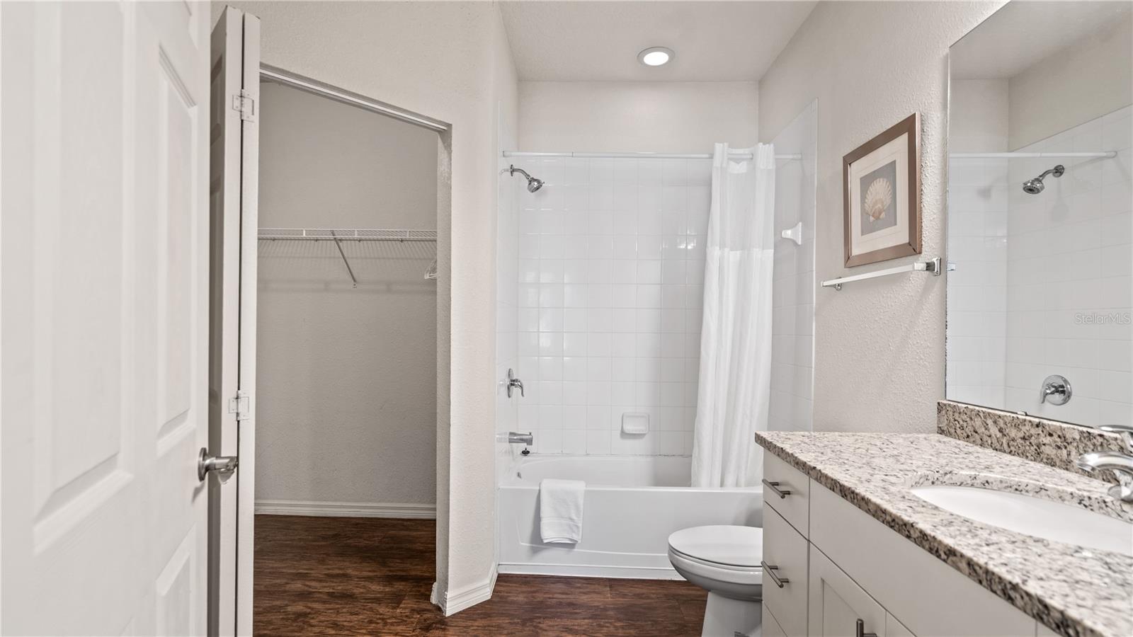 5350 DIPLOMAT Ct #104 KISSIMMEE, FL 34746