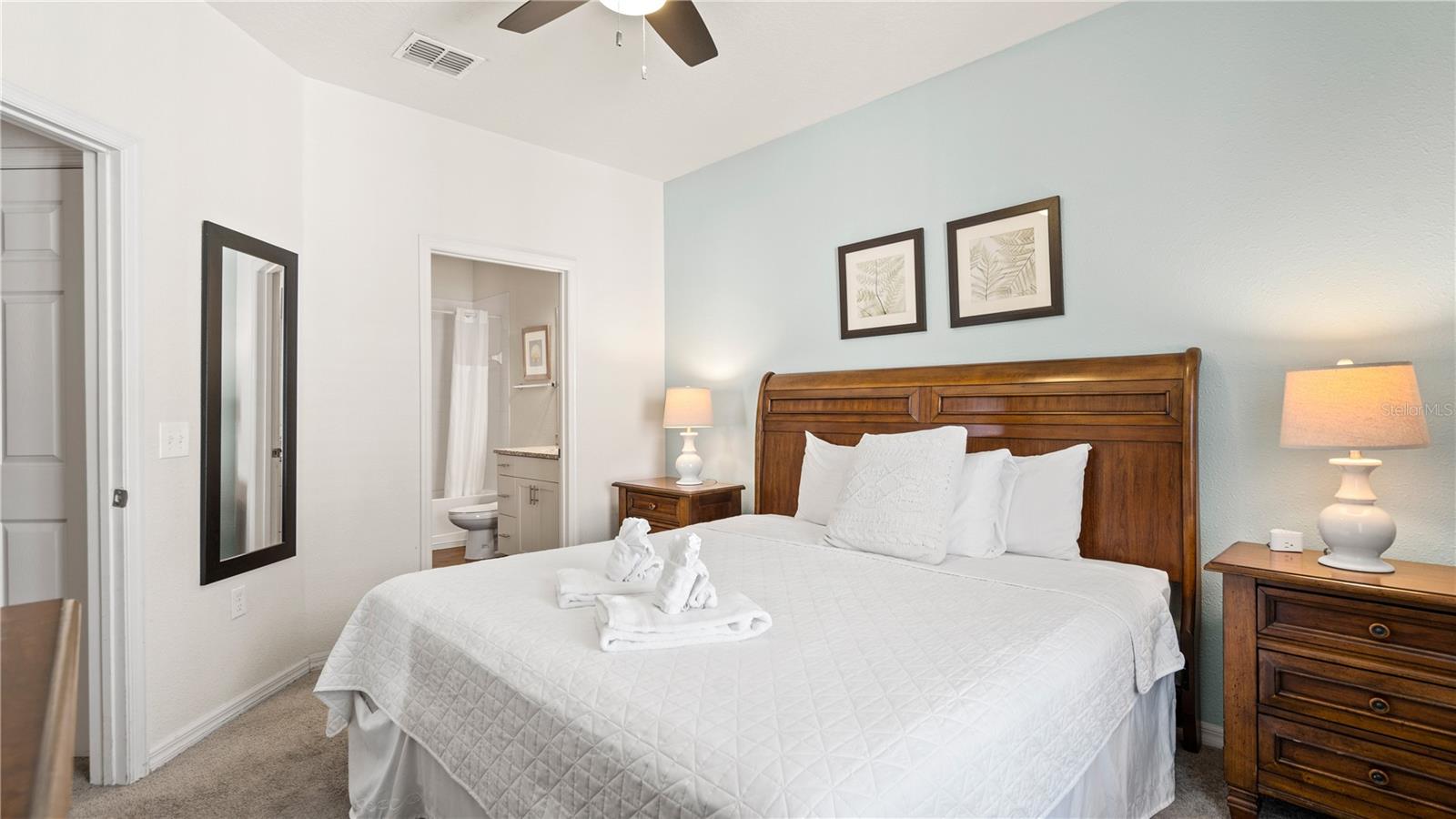 5350 DIPLOMAT Ct #104 KISSIMMEE, FL 34746