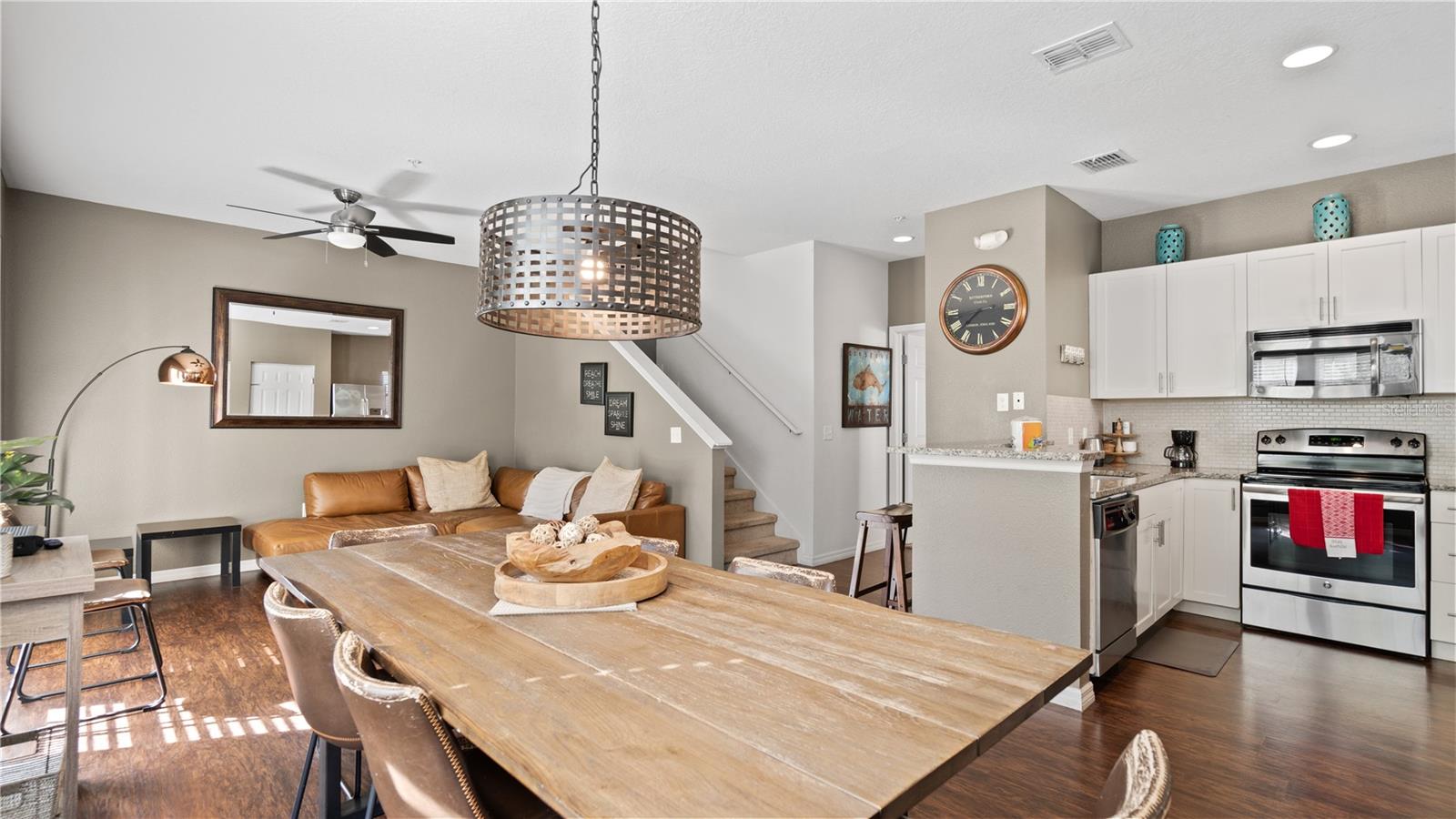 5350 DIPLOMAT Ct #104 KISSIMMEE, FL 34746