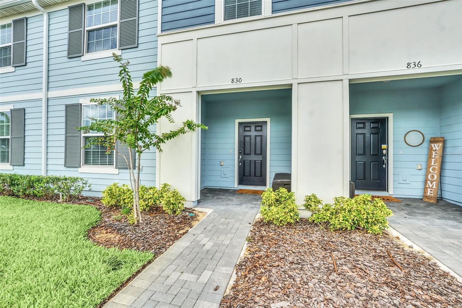 830 PARADISE Dr DAVENPORT, FL 33897