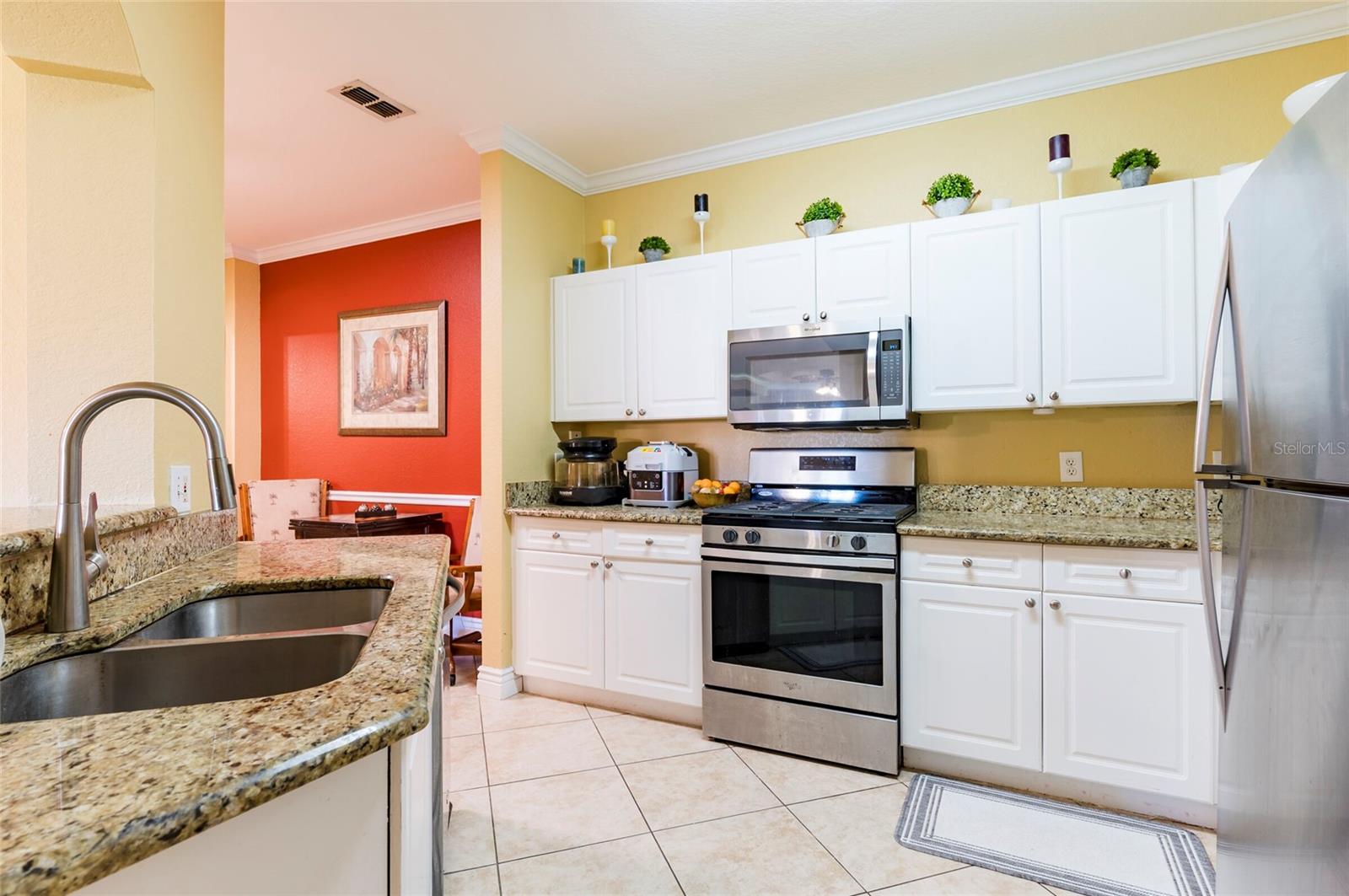 2724 VIA MURANO #639 CLEARWATER, FL 33764