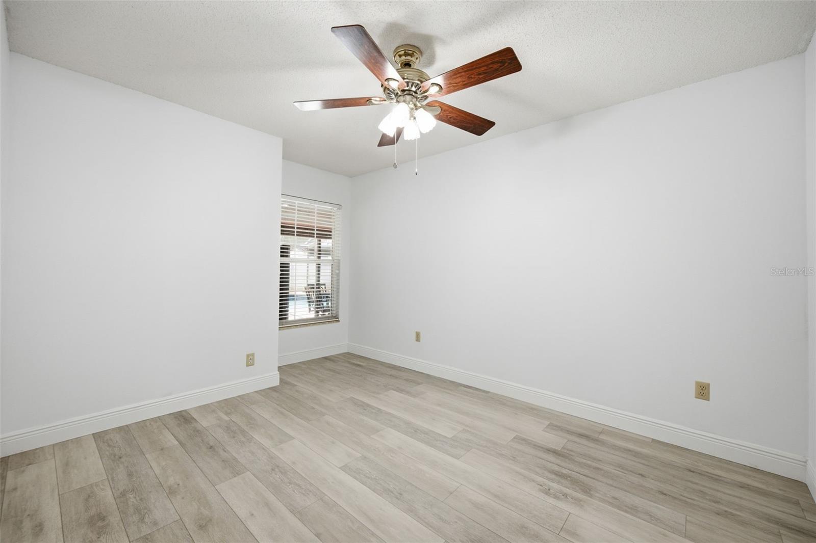 5113 PENNSBURY Dr TAMPA, FL 33624