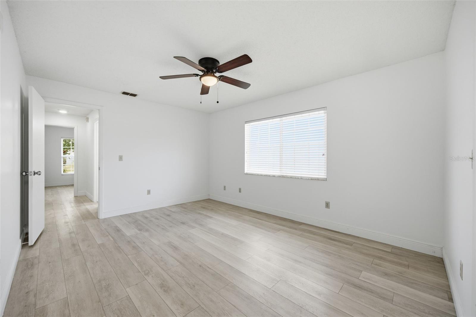 5113 PENNSBURY Dr TAMPA, FL 33624