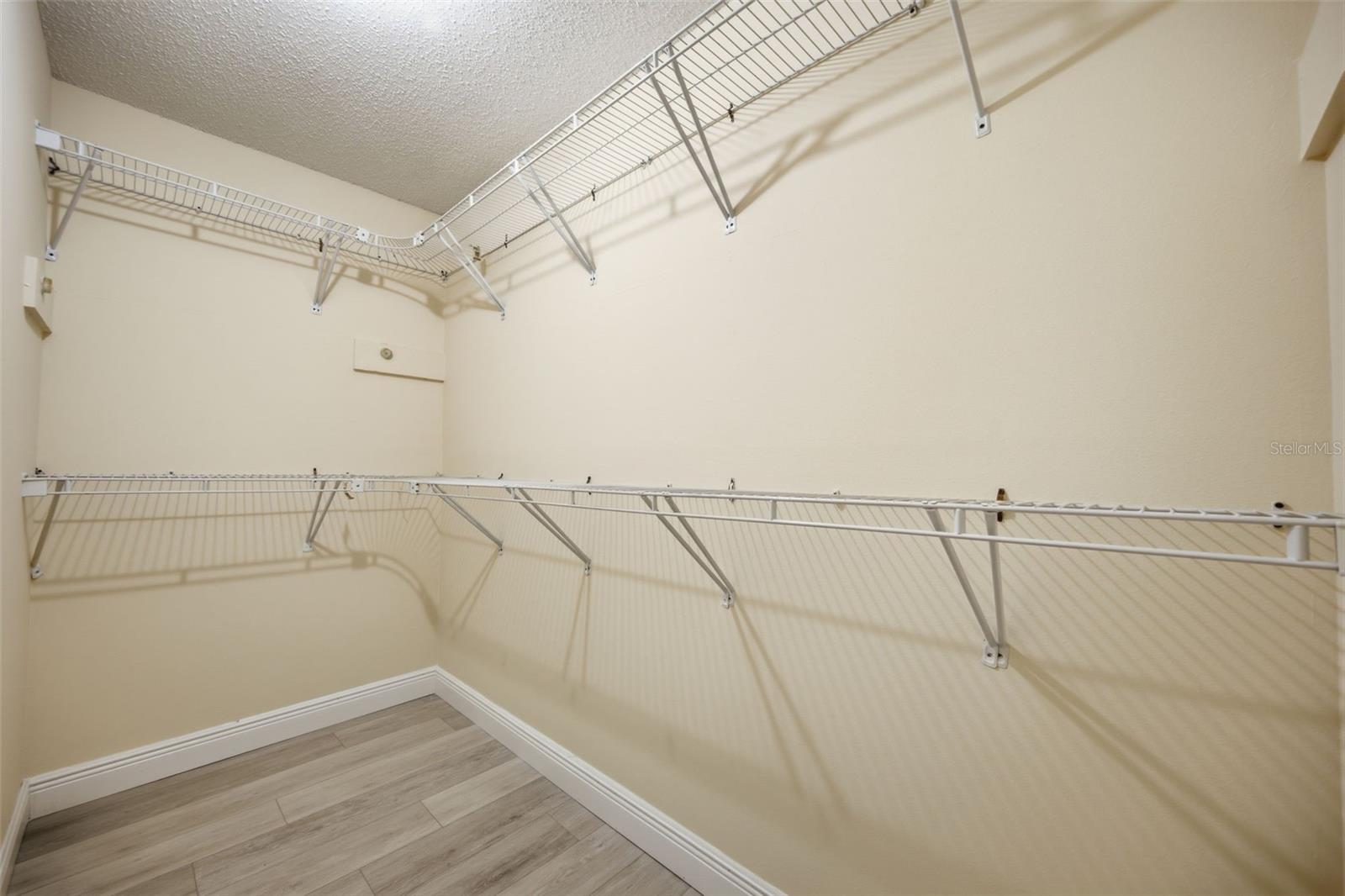5113 PENNSBURY Dr TAMPA, FL 33624