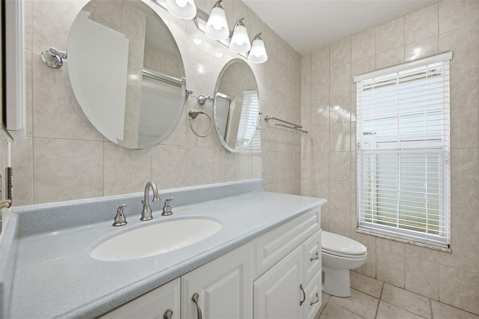 5113 PENNSBURY Dr TAMPA, FL 33624