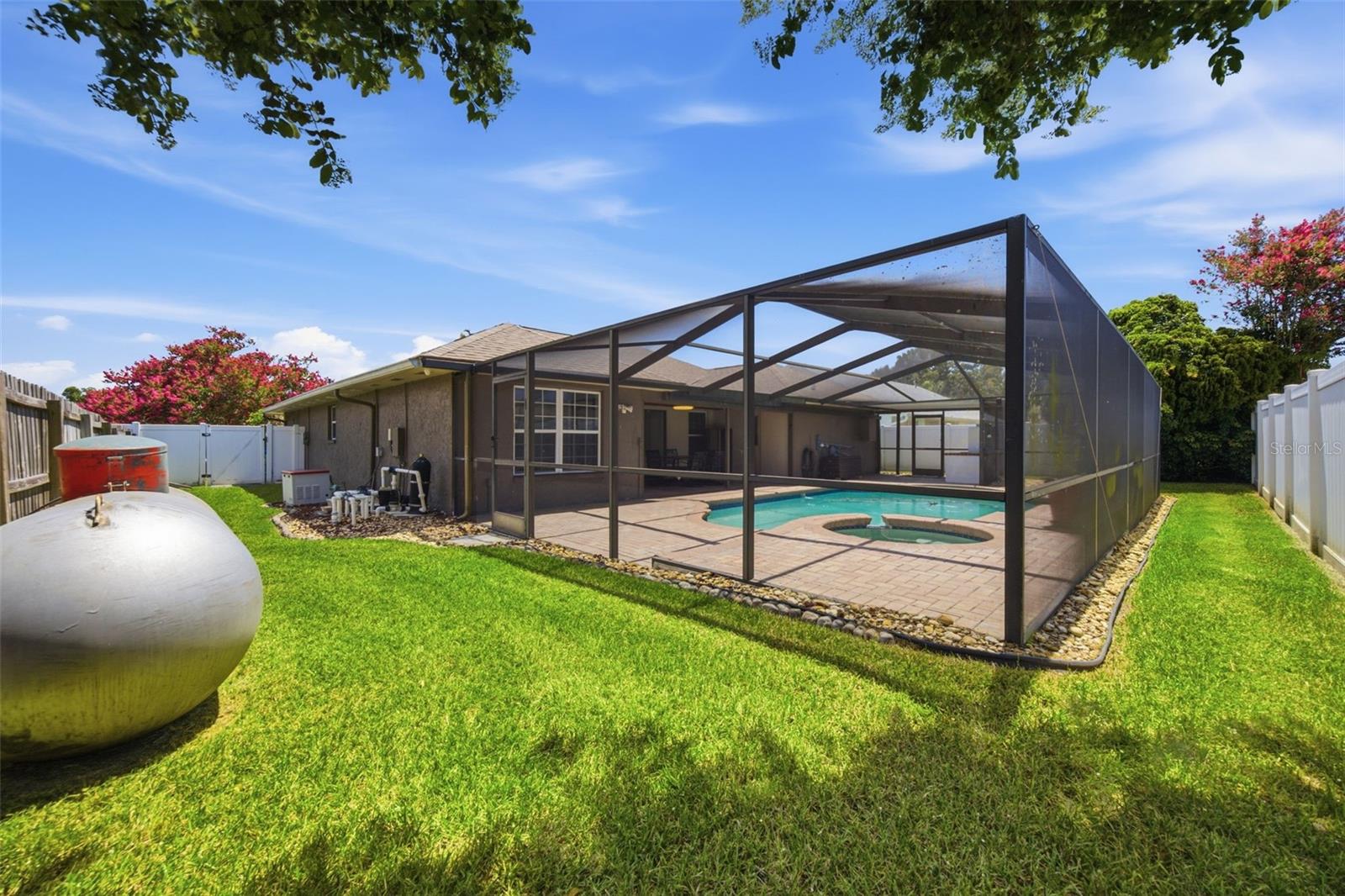 5113 PENNSBURY Dr TAMPA, FL 33624