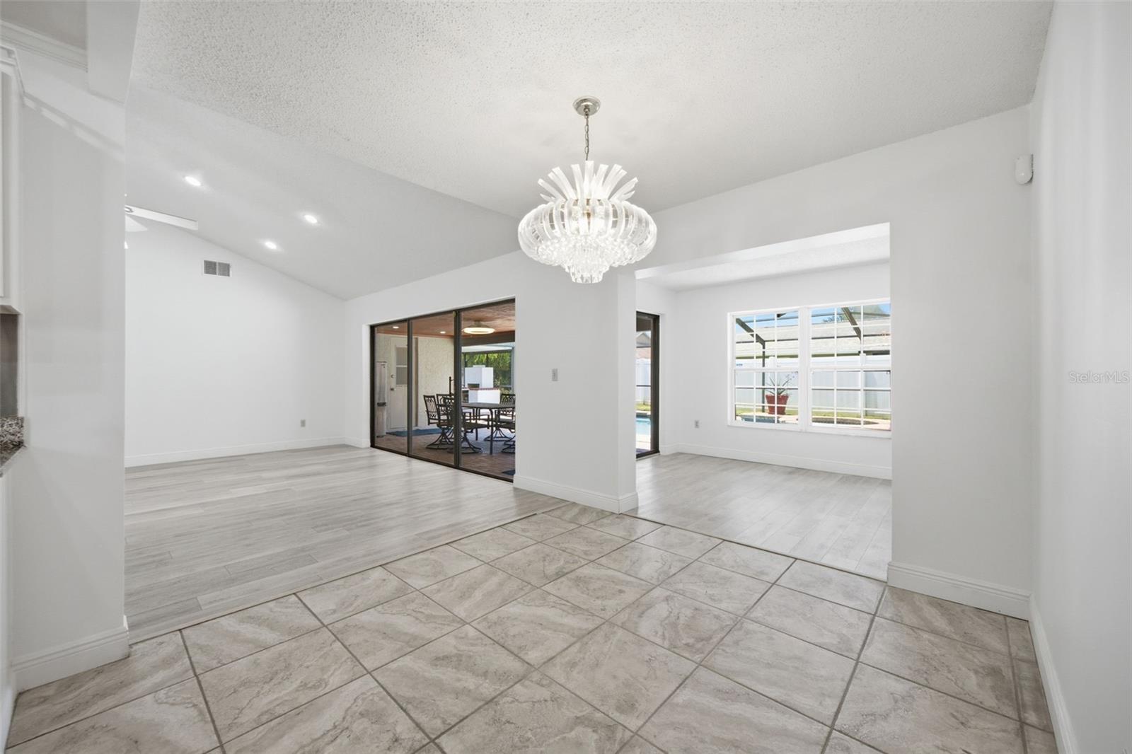 5113 PENNSBURY Dr TAMPA, FL 33624