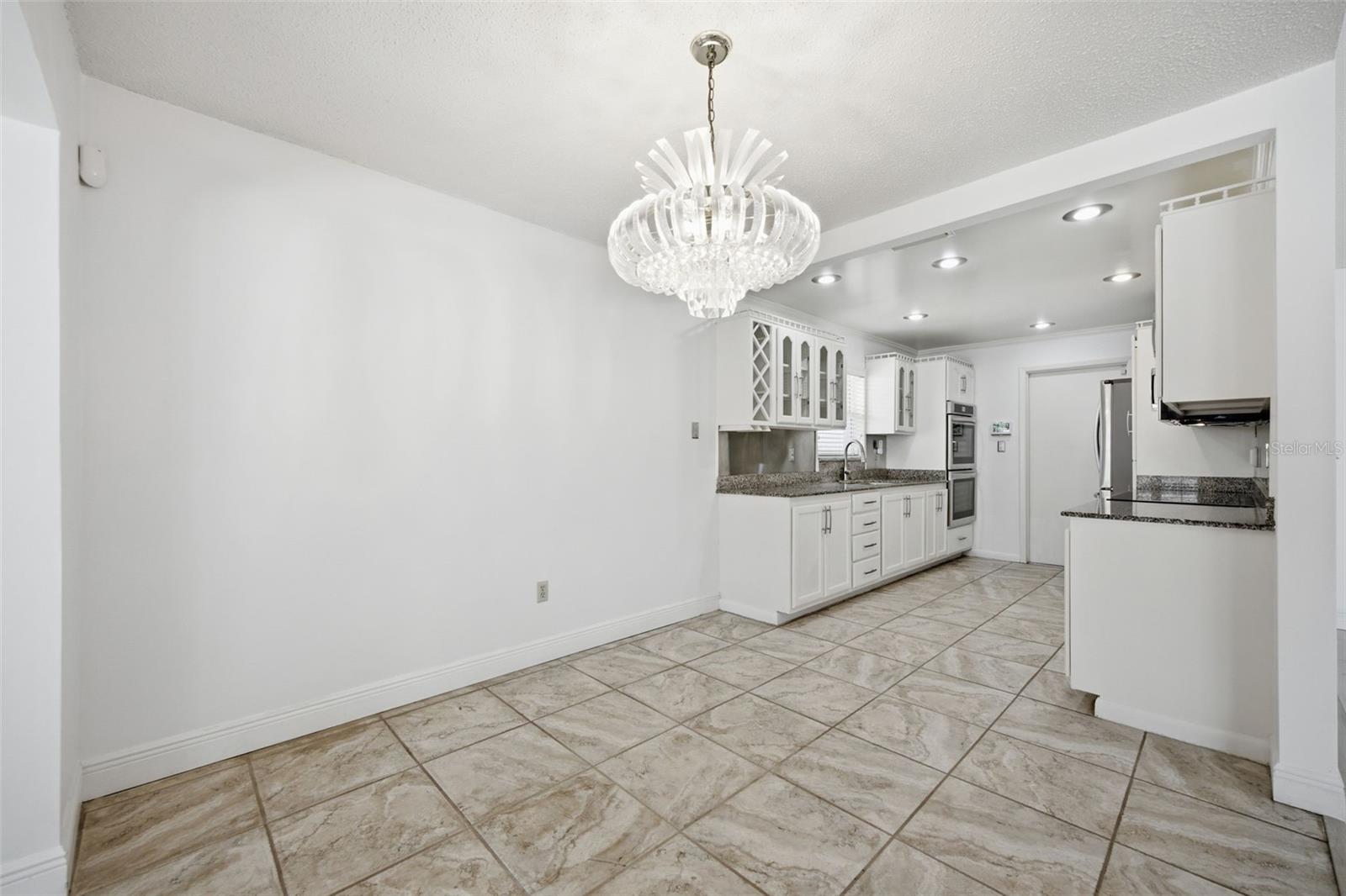5113 PENNSBURY Dr TAMPA, FL 33624
