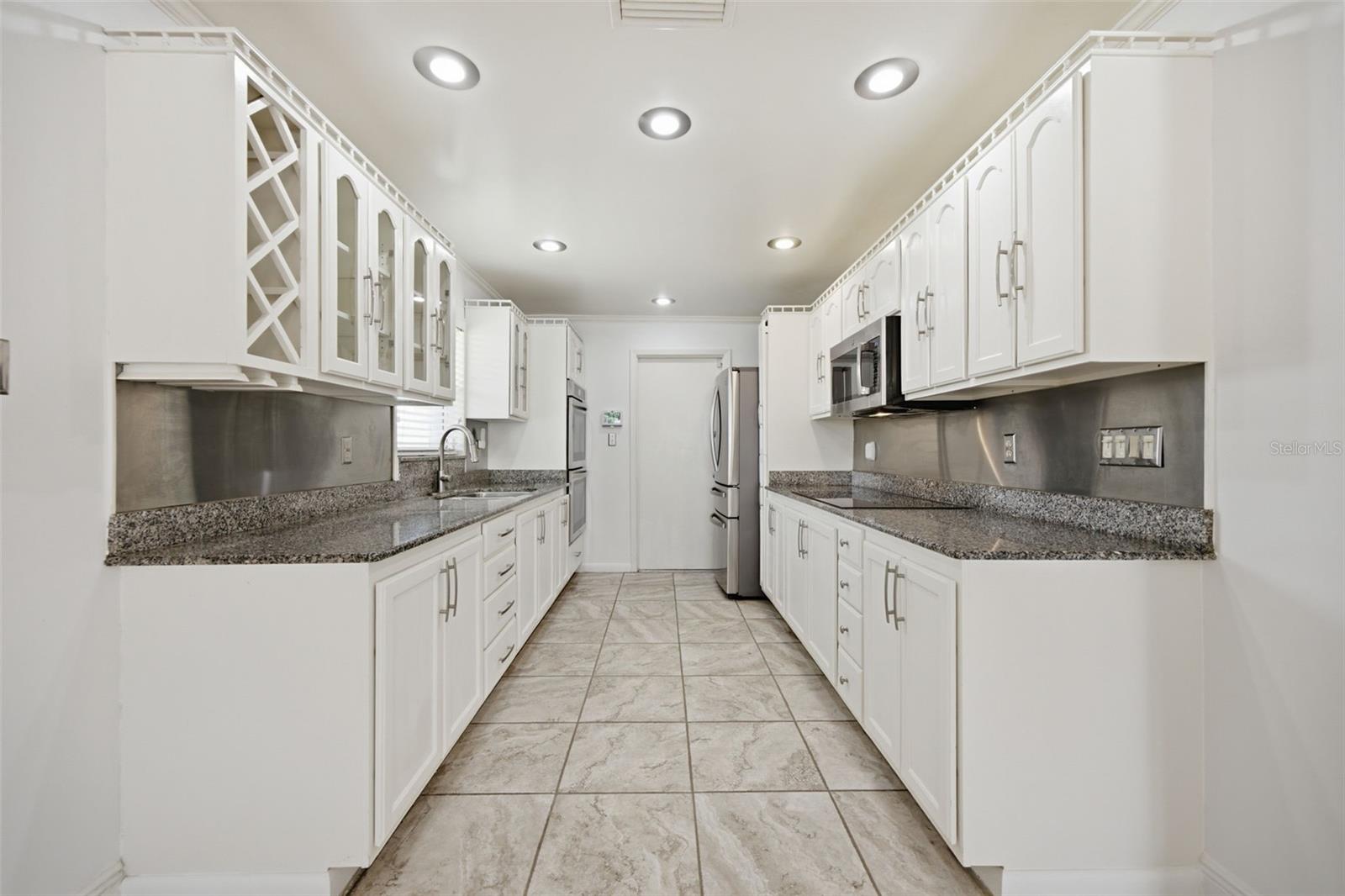 5113 PENNSBURY Dr TAMPA, FL 33624