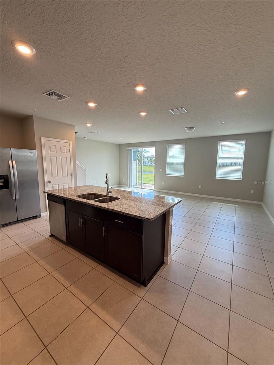 960 ROBIN HOLLY St OCOEE, FL 34761