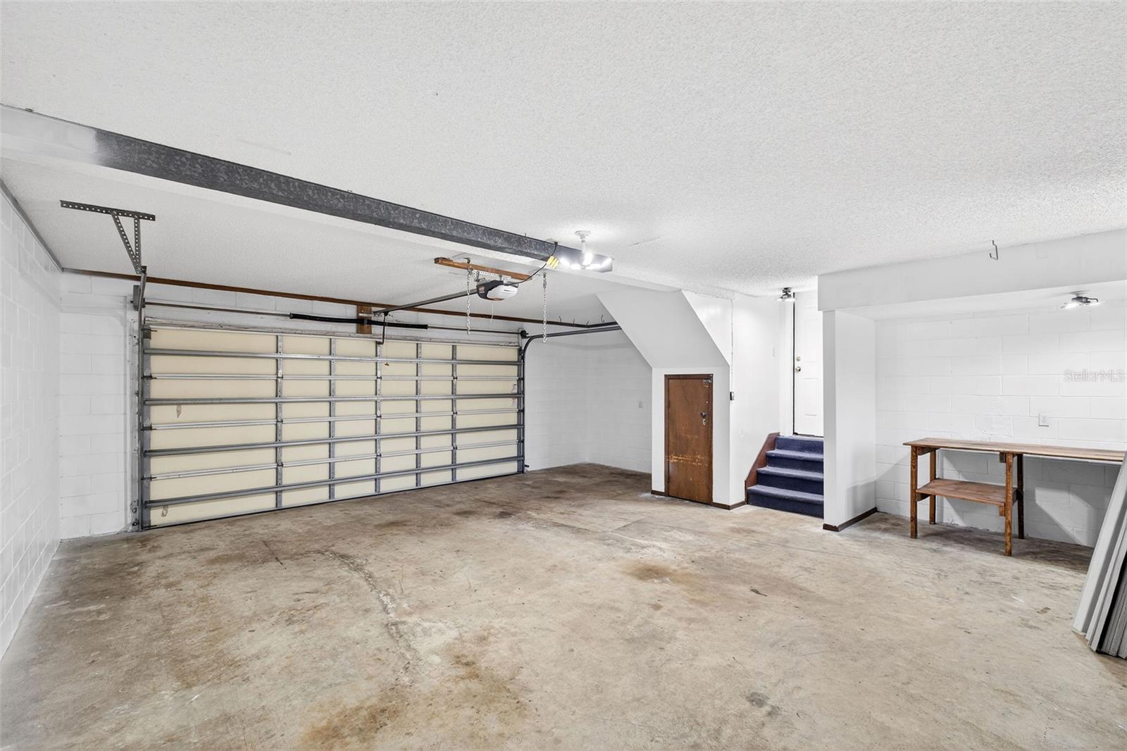 3247 KAYENTA Ct ORLANDO, FL 32829