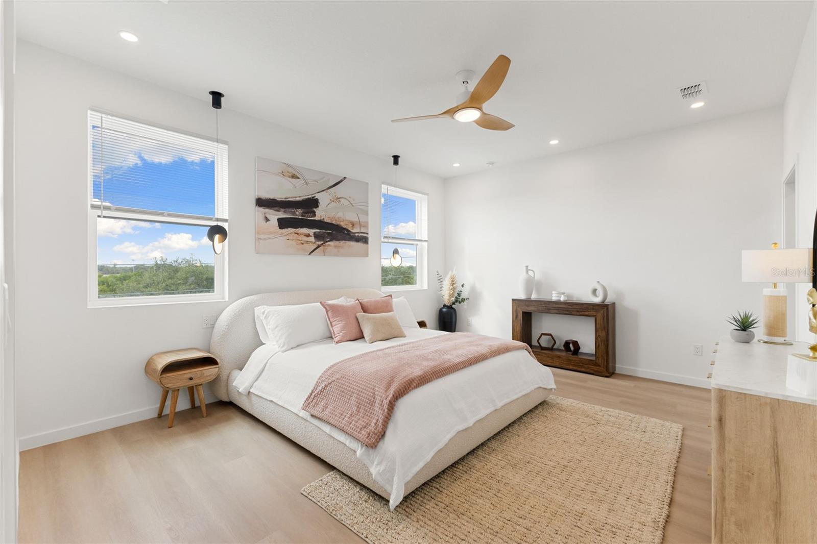 2108 4TH St ST PETERSBURG, FL 33705