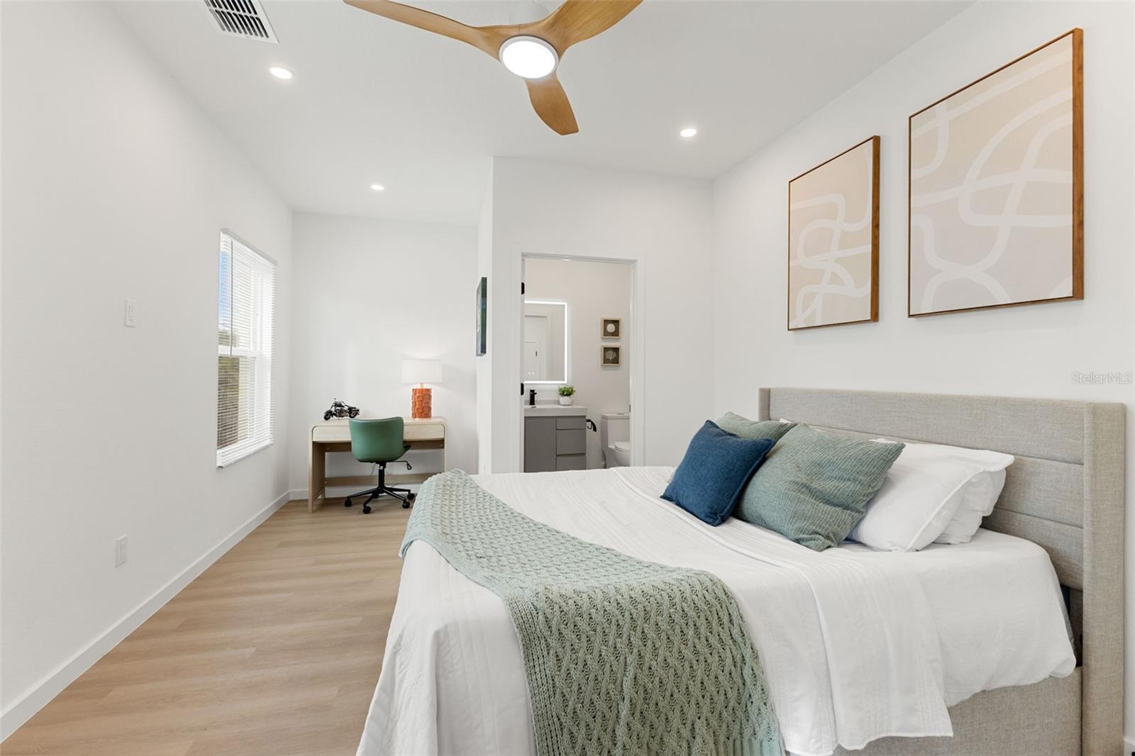 2108 4TH St ST PETERSBURG, FL 33705