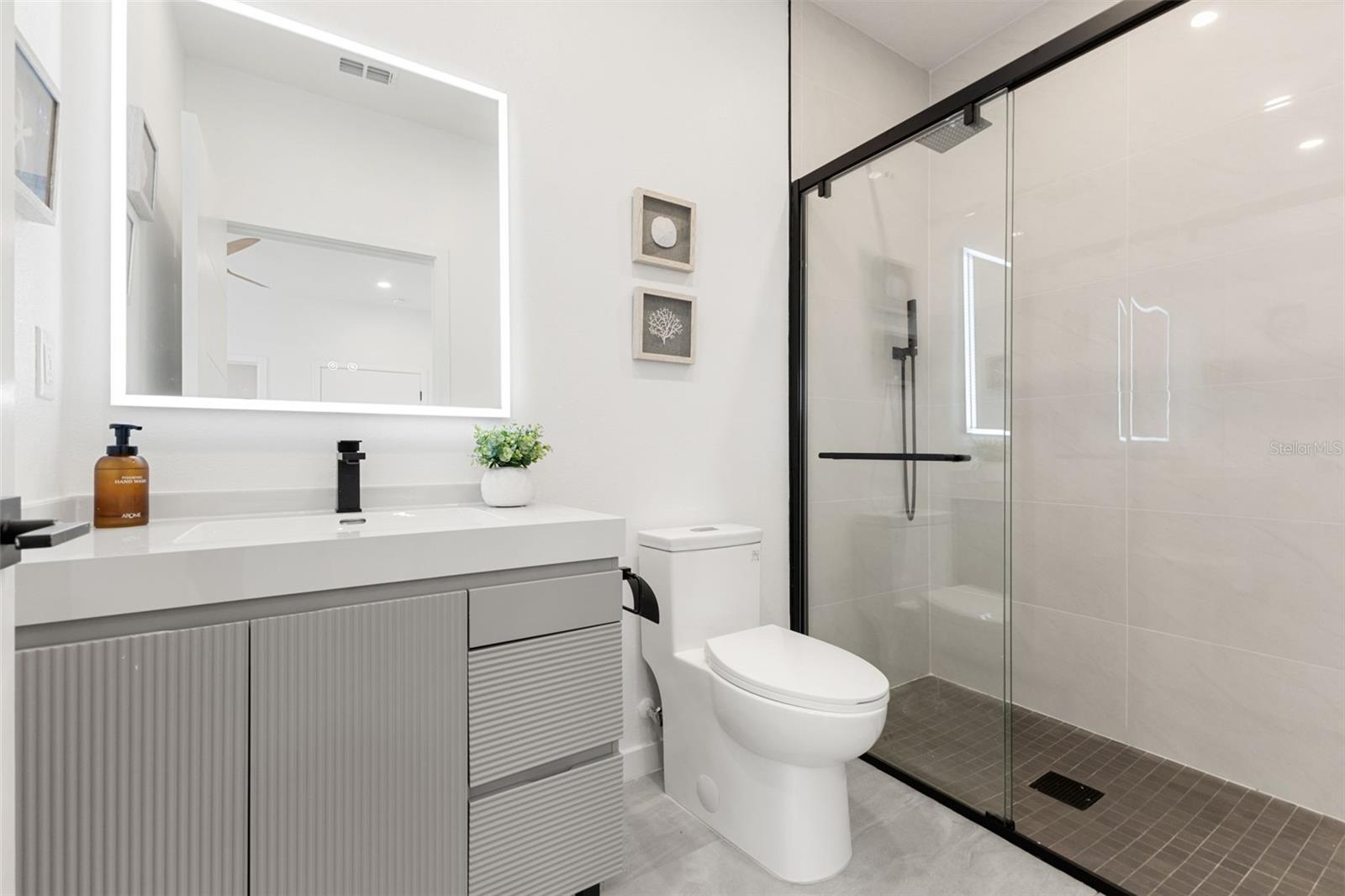 2108 4TH St ST PETERSBURG, FL 33705