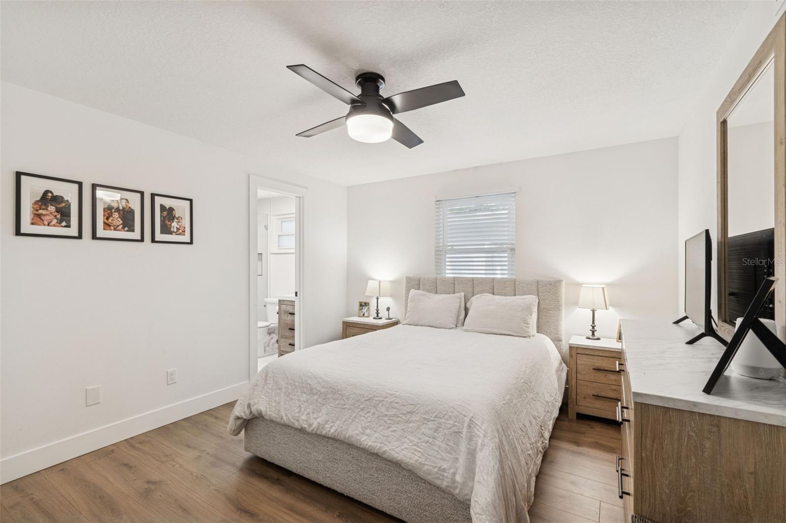 3216 W OAKELLAR Ave TAMPA, FL 33611