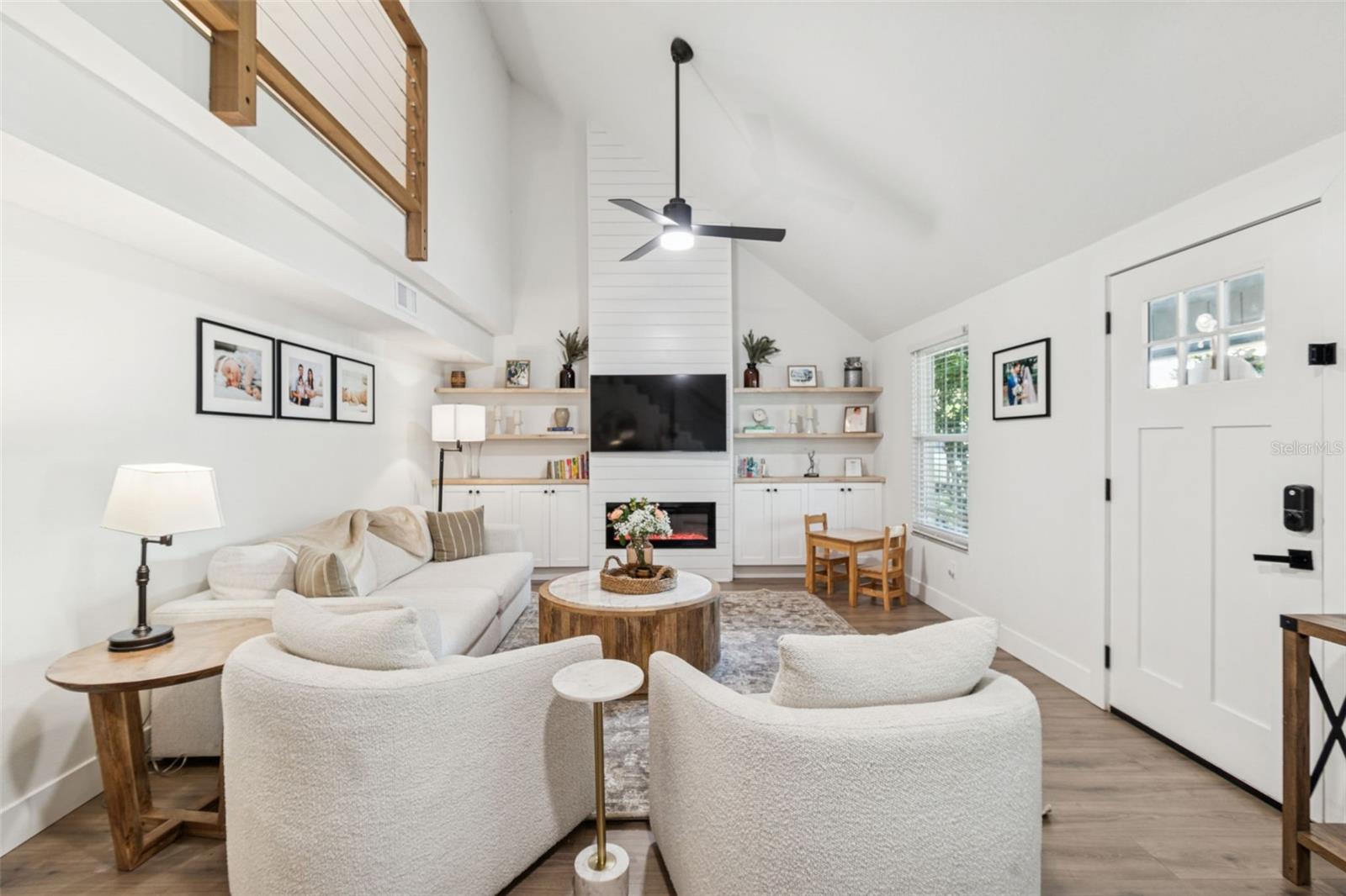 3216 W OAKELLAR Ave TAMPA, FL 33611