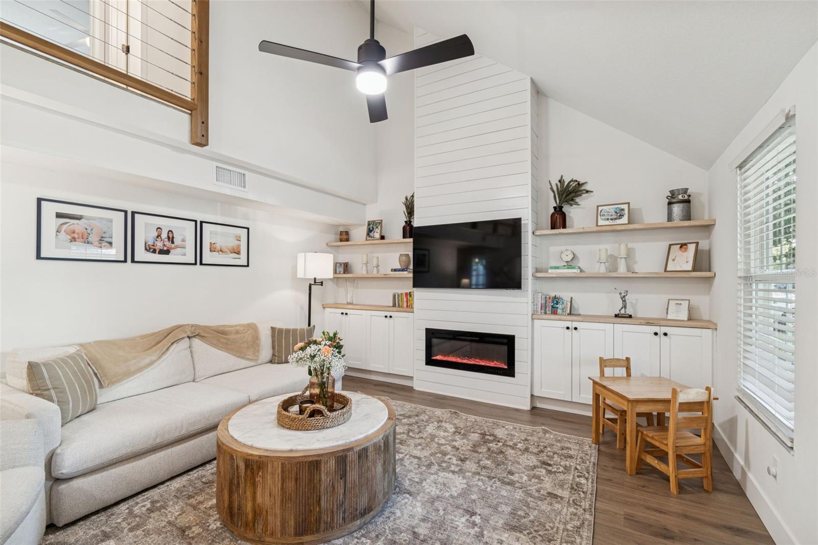 3216 W OAKELLAR Ave TAMPA, FL 33611