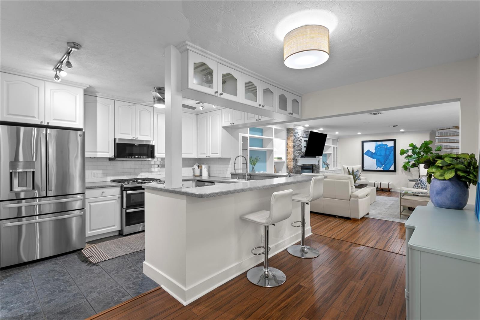 416 19TH Ave ST PETERSBURG, FL 33704