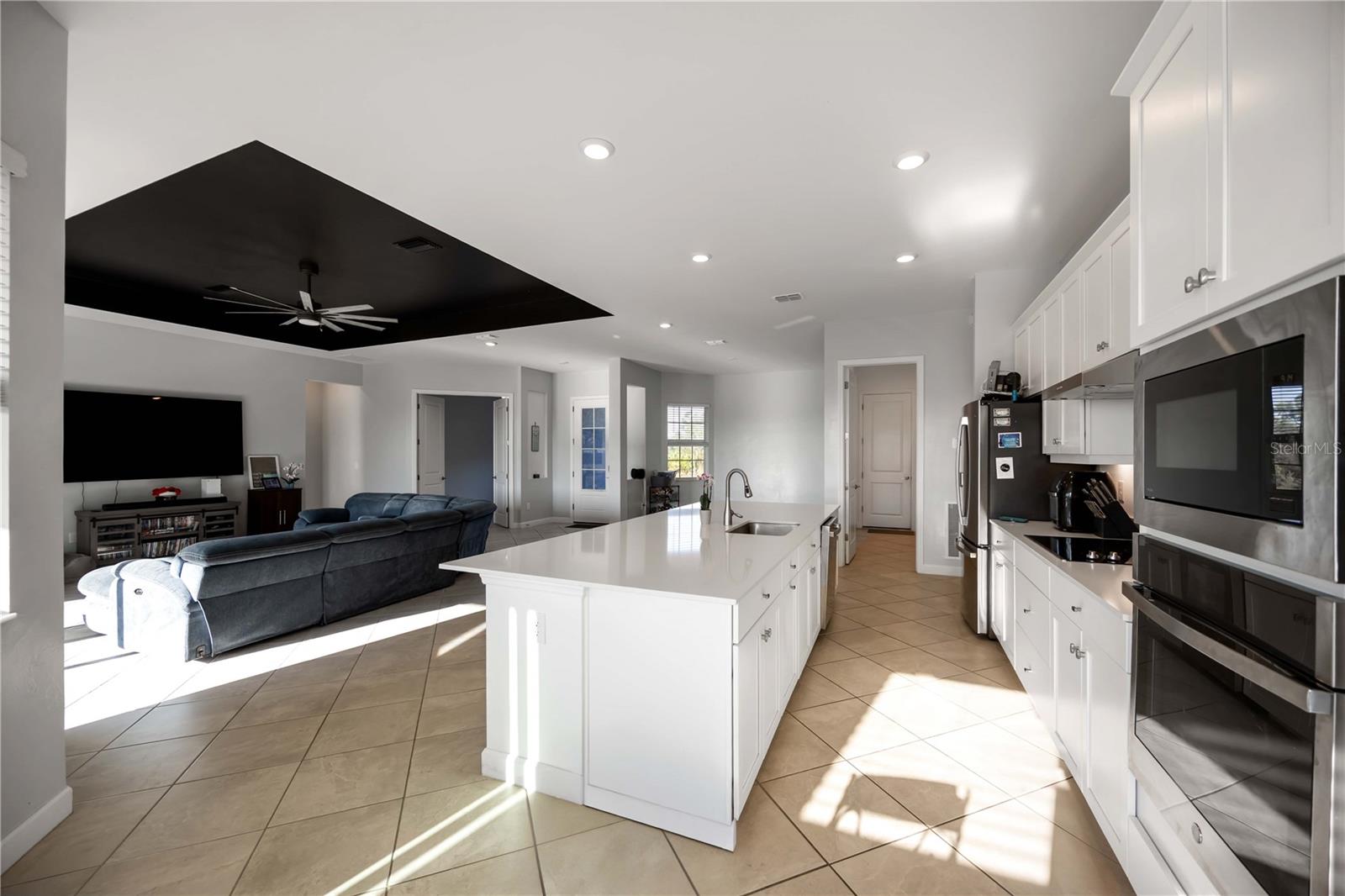 10016 DUQUESNE St PORT CHARLOTTE, FL 33981