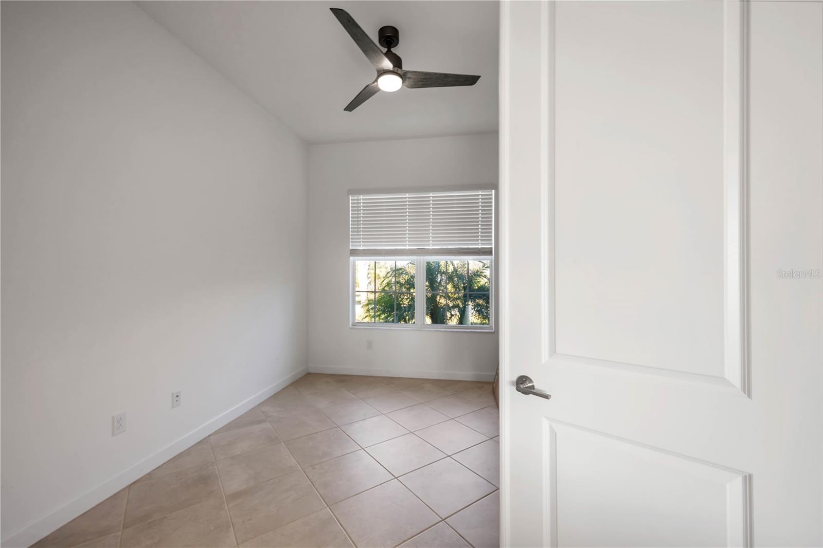 10016 DUQUESNE St PORT CHARLOTTE, FL 33981