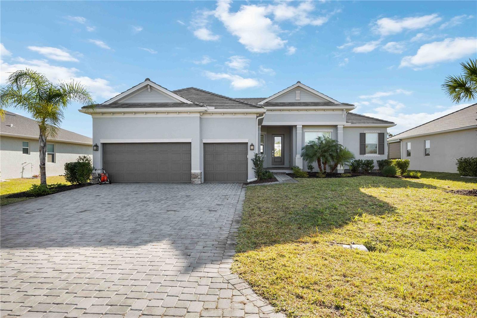 10016 DUQUESNE St PORT CHARLOTTE, FL 33981