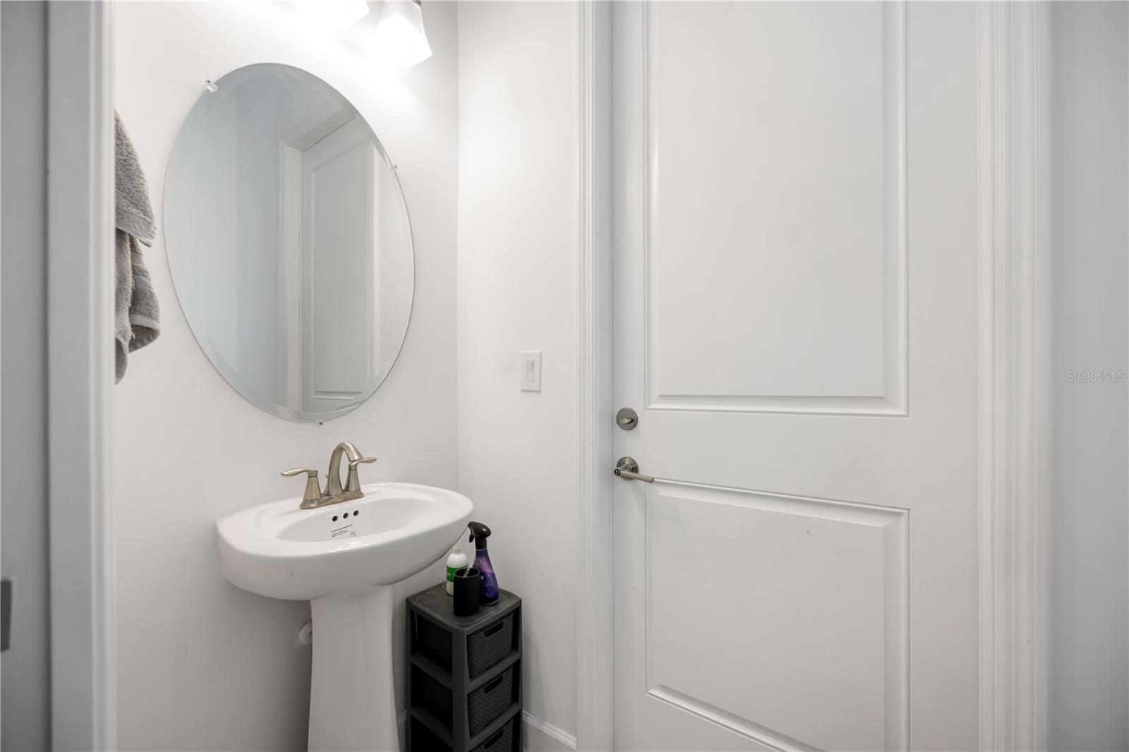 10016 DUQUESNE St PORT CHARLOTTE, FL 33981