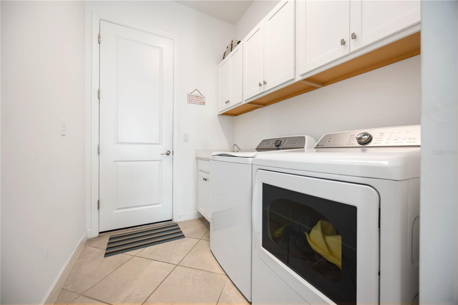 10016 DUQUESNE St PORT CHARLOTTE, FL 33981