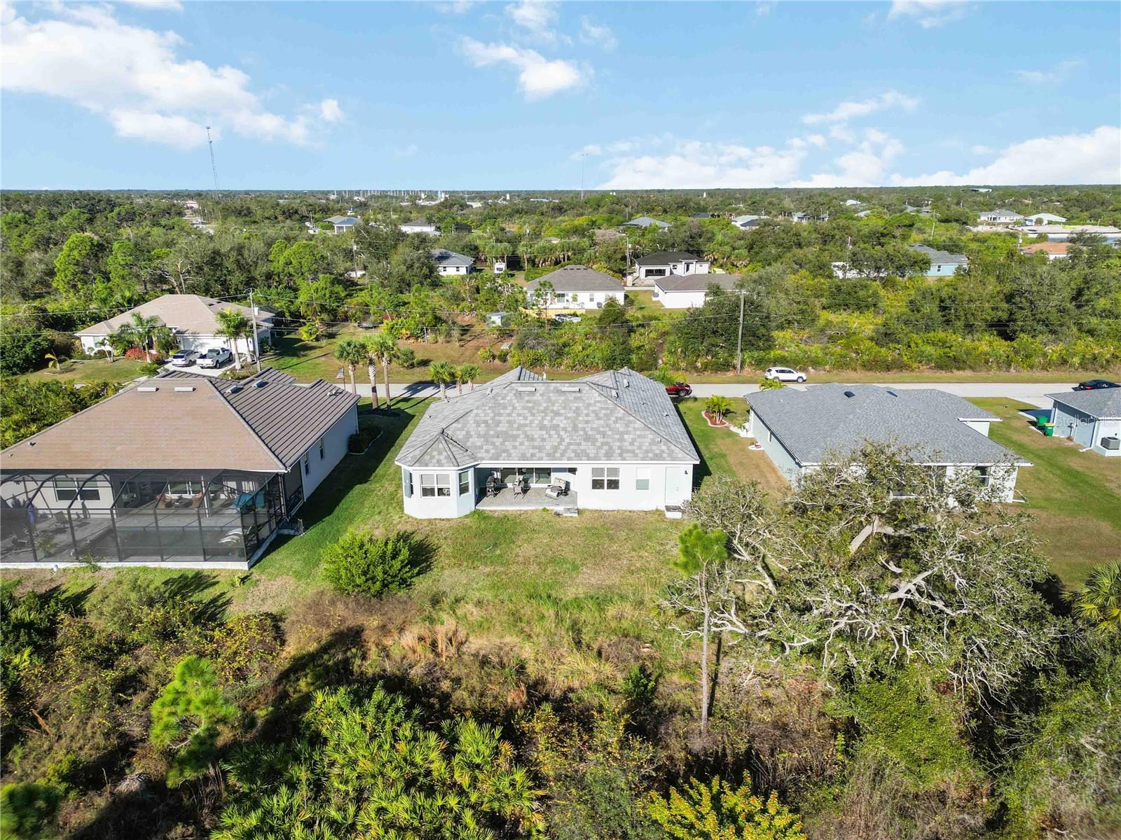 10016 DUQUESNE St PORT CHARLOTTE, FL 33981