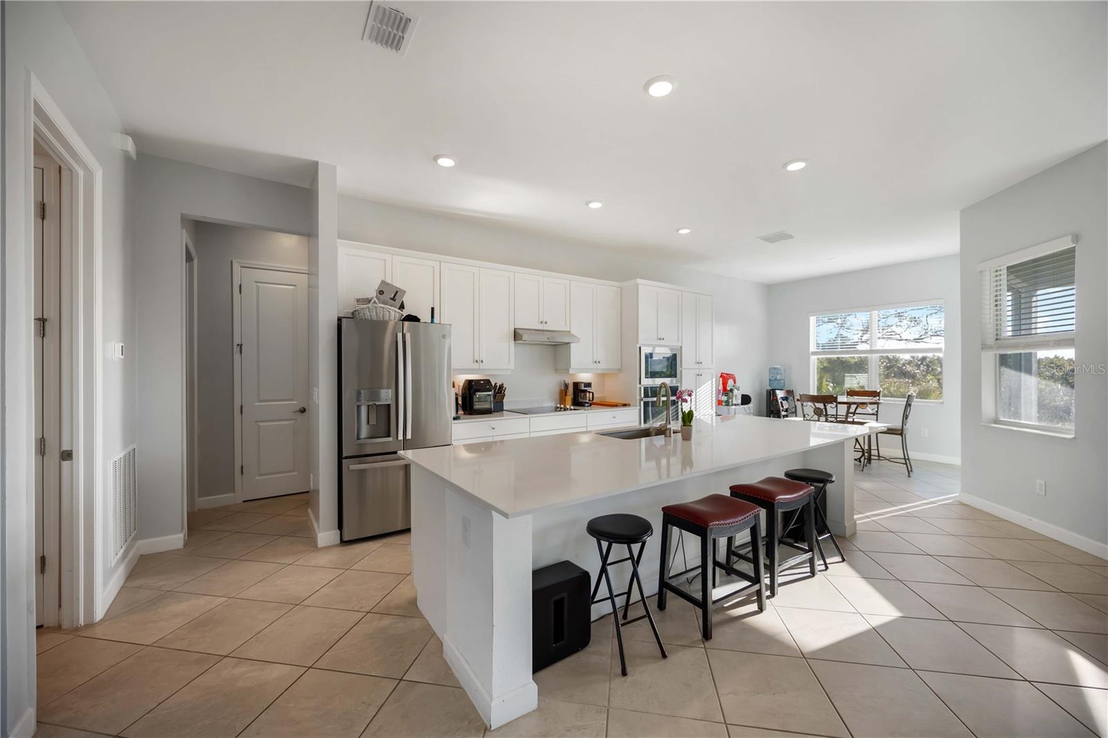 10016 DUQUESNE St PORT CHARLOTTE, FL 33981