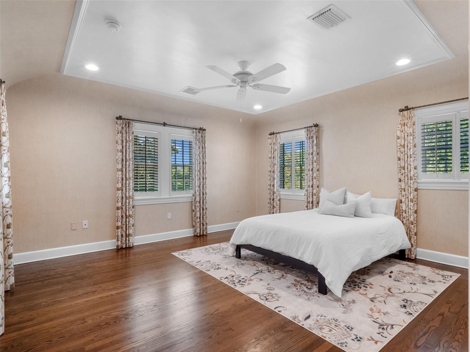 811 N Lk ADAIR Blvd ORLANDO, FL 32804