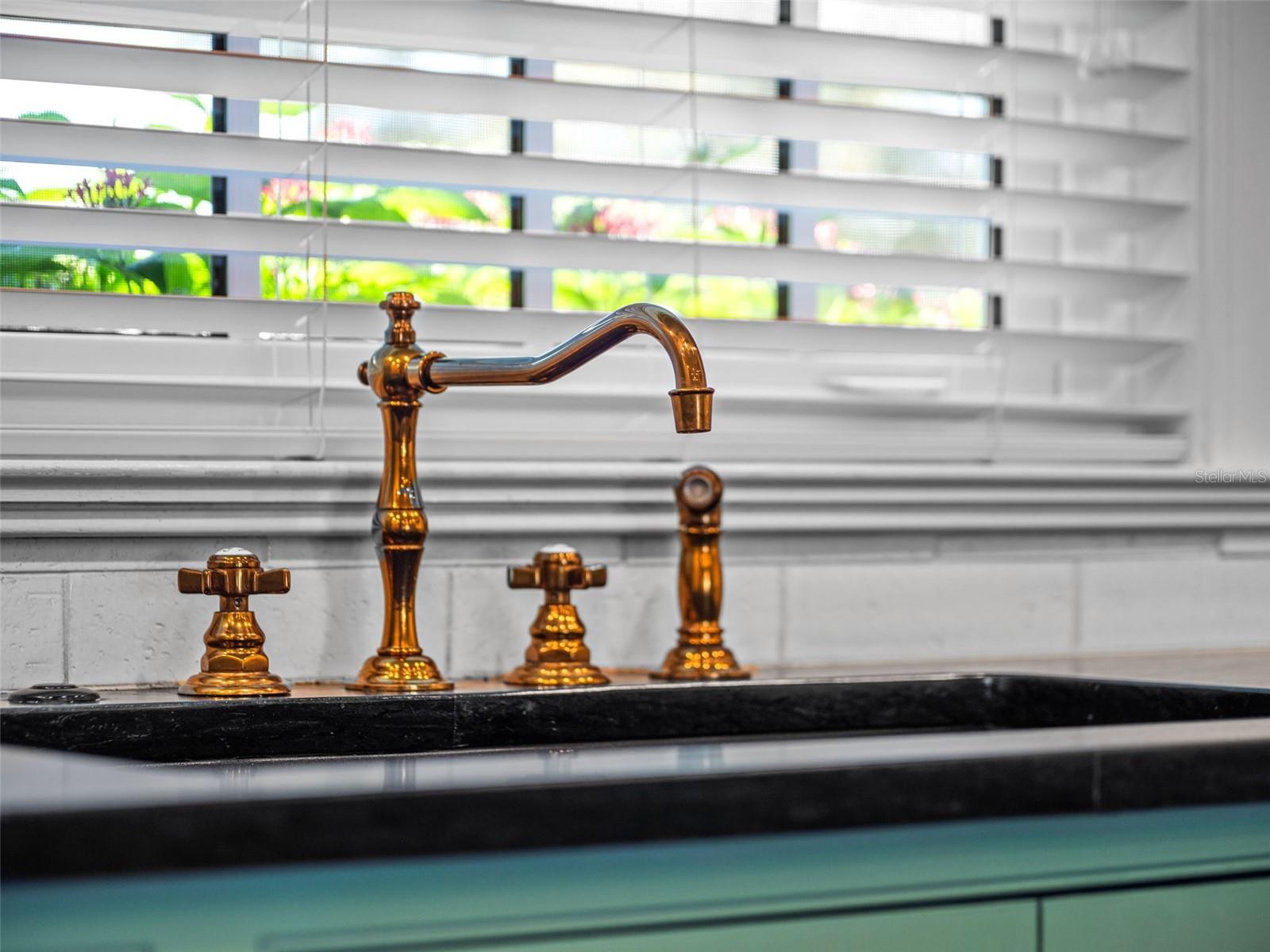 811 N Lk ADAIR Blvd ORLANDO, FL 32804